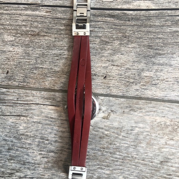 Fossil red leather watch - Picture 3 of 3